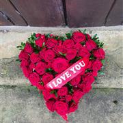 Red rose heart 